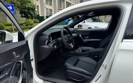 Mercedes-Benz A-Класс, 2022 год, 1 870 098 рублей, 10 фотография