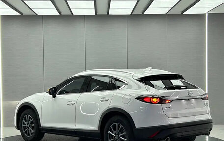 Mazda CX-4, 2023 год, 2 230 100 рублей, 4 фотография
