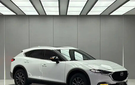 Mazda CX-4, 2023 год, 2 230 100 рублей, 3 фотография