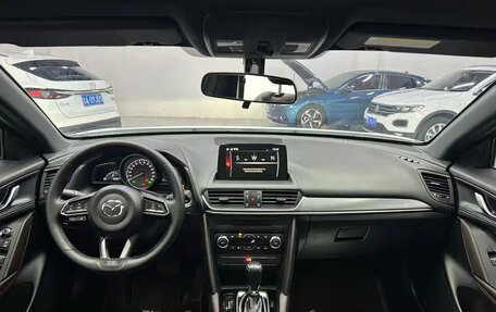 Mazda CX-4, 2023 год, 2 230 100 рублей, 10 фотография