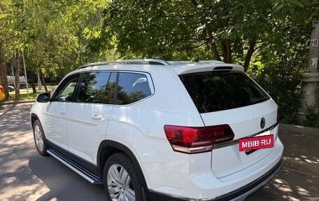 Volkswagen Teramont I, 2018 год, 3 950 000 рублей, 2 фотография