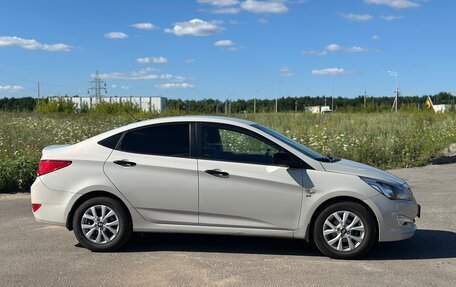 Hyundai Solaris II рестайлинг, 2015 год, 1 350 000 рублей, 5 фотография