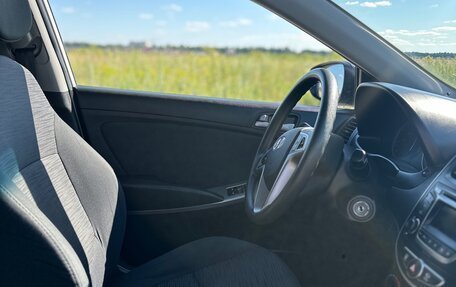 Hyundai Solaris II рестайлинг, 2015 год, 1 350 000 рублей, 6 фотография