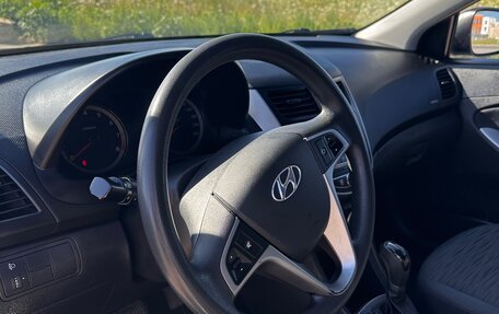 Hyundai Solaris II рестайлинг, 2015 год, 1 350 000 рублей, 9 фотография