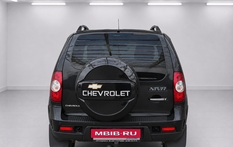 Chevrolet Niva I рестайлинг, 2018 год, 650 000 рублей, 3 фотография