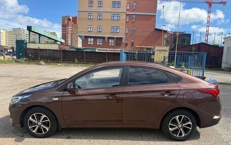 Hyundai Solaris II рестайлинг, 2022 год, 2 250 000 рублей, 5 фотография
