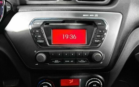 KIA Rio III рестайлинг, 2013 год, 948 000 рублей, 17 фотография