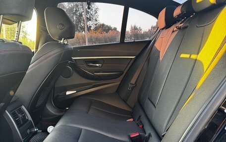 BMW 3 серия, 2017 год, 2 390 000 рублей, 16 фотография
