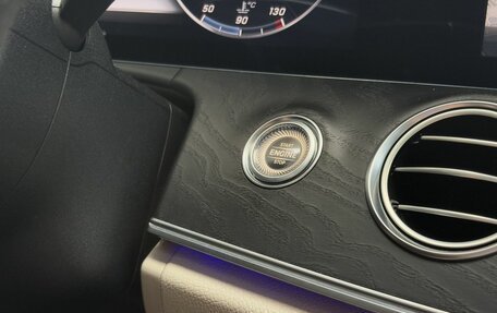 Mercedes-Benz E-Класс, 2016 год, 2 825 000 рублей, 22 фотография