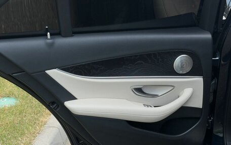 Mercedes-Benz E-Класс, 2016 год, 2 825 000 рублей, 27 фотография