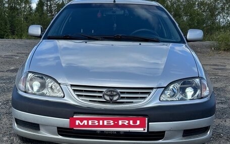 Toyota Avensis III рестайлинг, 2001 год, 340 000 рублей, 2 фотография