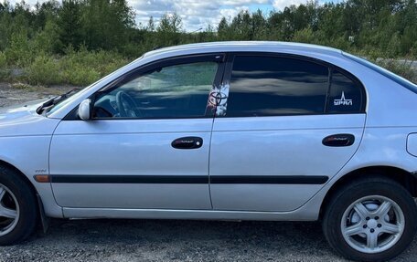 Toyota Avensis III рестайлинг, 2001 год, 340 000 рублей, 8 фотография
