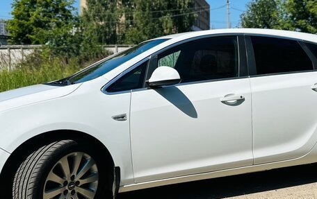 Opel Astra J, 2010 год, 555 000 рублей, 4 фотография