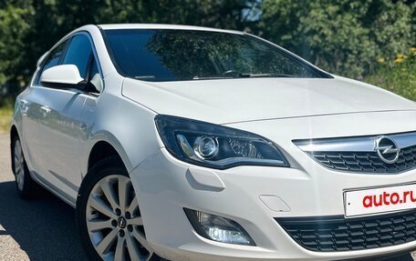 Opel Astra J, 2010 год, 555 000 рублей, 13 фотография