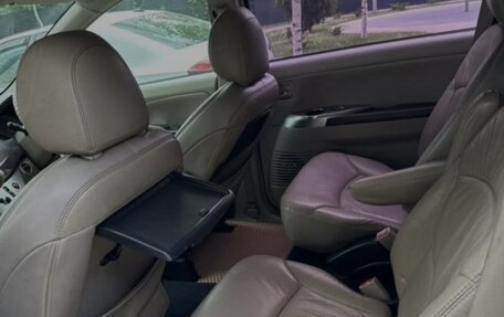 Mitsubishi Grandis, 2003 год, 580 000 рублей, 2 фотография
