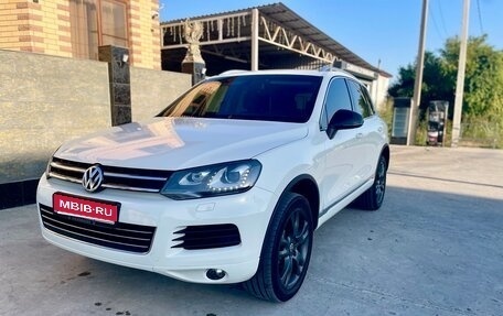 Volkswagen Touareg III, 2011 год, 1 890 000 рублей, 1 фотография