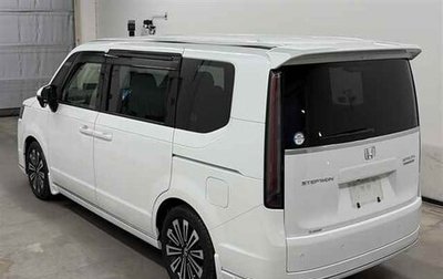 Honda Stepwgn, 2022 год, 2 210 000 рублей, 1 фотография