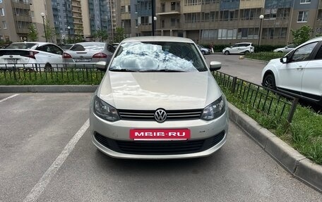 Volkswagen Polo VI (EU Market), 2013 год, 670 000 рублей, 2 фотография