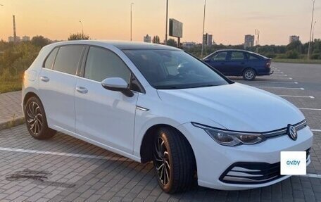 Volkswagen Golf VIII, 2023 год, 2 300 000 рублей, 2 фотография