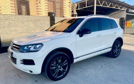 Volkswagen Touareg III, 2011 год, 1 890 000 рублей, 5 фотография