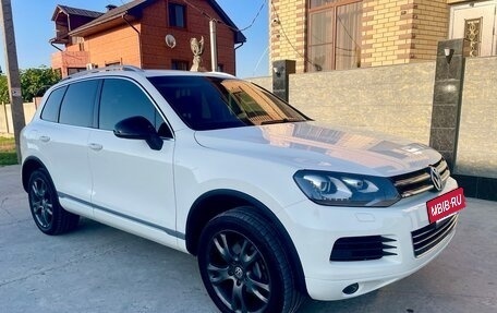 Volkswagen Touareg III, 2011 год, 1 890 000 рублей, 3 фотография