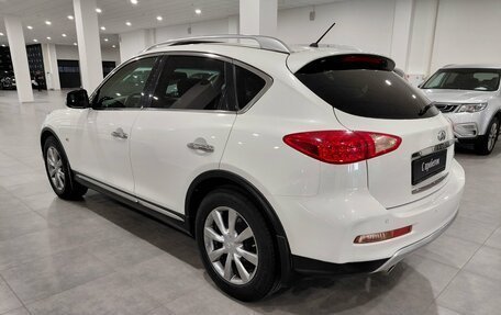 Infiniti QX50 I рестайлинг, 2016 год, 1 789 000 рублей, 7 фотография