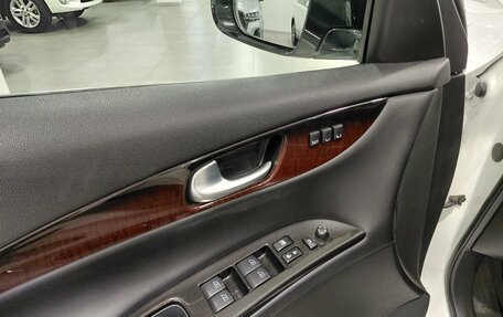 Infiniti QX50 I рестайлинг, 2016 год, 1 789 000 рублей, 20 фотография