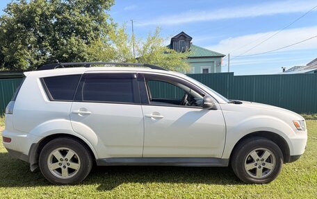 Mitsubishi Outlander III рестайлинг 3, 2011 год, 950 000 рублей, 4 фотография