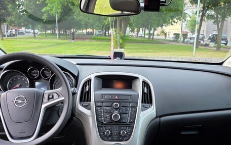 Opel Astra J, 2011 год, 785 000 рублей, 16 фотография