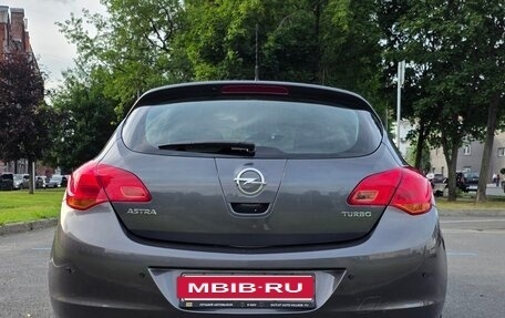 Opel Astra J, 2011 год, 785 000 рублей, 6 фотография