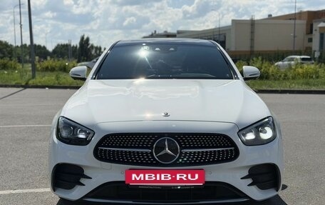 Mercedes-Benz E-Класс, 2020 год, 4 850 000 рублей, 2 фотография