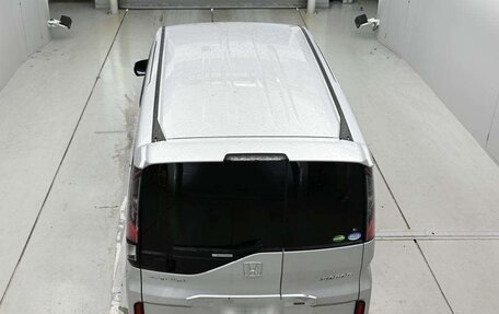 Honda Stepwgn IV, 2020 год, 1 810 000 рублей, 2 фотография