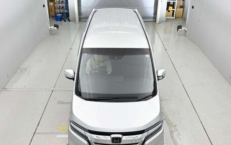 Honda Stepwgn IV, 2020 год, 1 810 000 рублей, 3 фотография