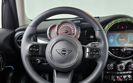 MINI Hatch, 2022 год, 1 930 000 рублей, 13 фотография
