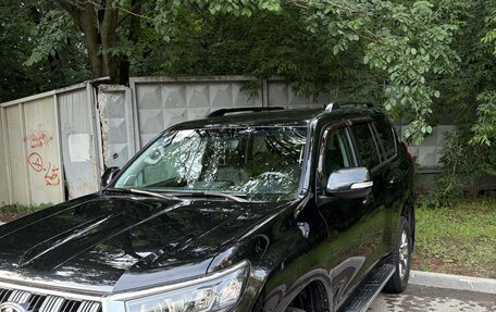 Toyota Land Cruiser Prado 150 рестайлинг 2, 2018 год, 4 500 000 рублей, 1 фотография