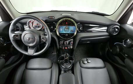 MINI Hatch, 2022 год, 1 930 000 рублей, 26 фотография