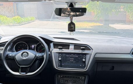 Volkswagen Tiguan II, 2021 год, 2 750 000 рублей, 5 фотография