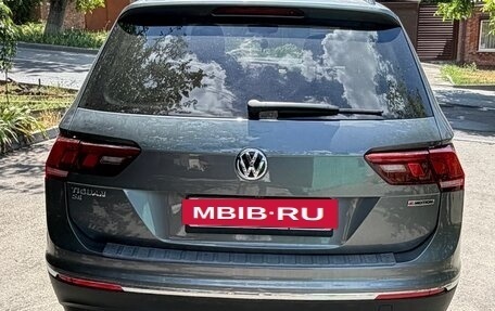 Volkswagen Tiguan II, 2021 год, 2 750 000 рублей, 4 фотография
