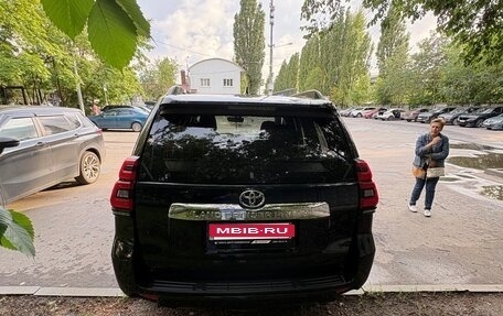 Toyota Land Cruiser Prado 150 рестайлинг 2, 2018 год, 4 500 000 рублей, 6 фотография
