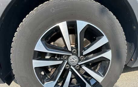 Volkswagen Tiguan II, 2019 год, 2 550 000 рублей, 9 фотография