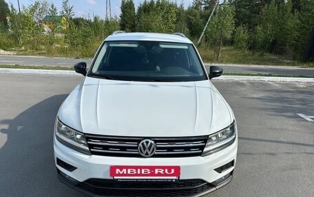 Volkswagen Tiguan II, 2019 год, 2 550 000 рублей, 8 фотография