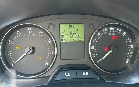 Skoda Fabia II, 2010 год, 300 000 рублей, 18 фотография