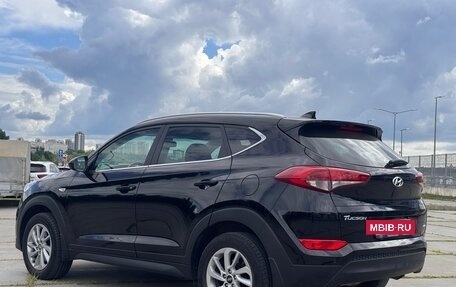 Hyundai Tucson III, 2018 год, 2 380 000 рублей, 3 фотография