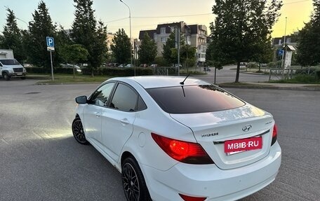 Hyundai Solaris II рестайлинг, 2011 год, 550 000 рублей, 6 фотография