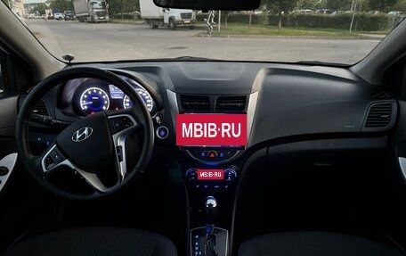 Hyundai Solaris II рестайлинг, 2011 год, 550 000 рублей, 10 фотография