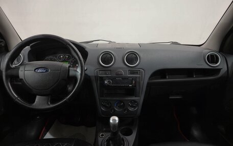 Ford Fusion I, 2006 год, 350 000 рублей, 13 фотография