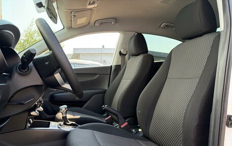 KIA Rio IV, 2018 год, 1 569 000 рублей, 8 фотография