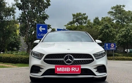 Mercedes-Benz A-Класс, 2023 год, 1 830 100 рублей, 2 фотография