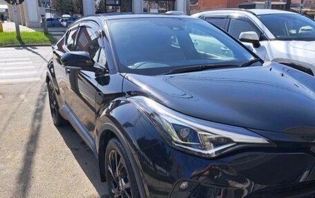 Toyota C-HR I рестайлинг, 2020 год, 2 250 000 рублей, 1 фотография