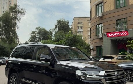 Toyota Land Cruiser 200, 2015 год, 6 300 000 рублей, 2 фотография